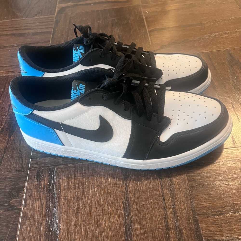 Nike Air Jordan 1 Low University Blue